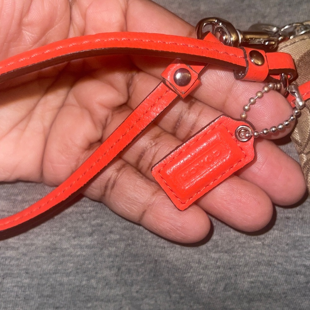 Vintage Coach Wristlet Vermillion Orange Khaki - Picture 13 of 14